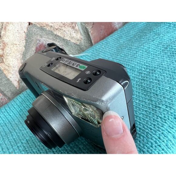 Minolta Freedom zoom 140 Panorama Date 35mm camera - Picture 7 of 13